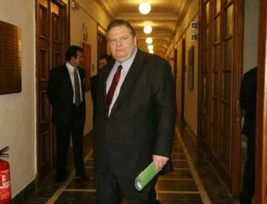 Ε.Βενιζέλος: Το Σύνταγμα της ΠΓΔΜ πρέπει να αλλάξει